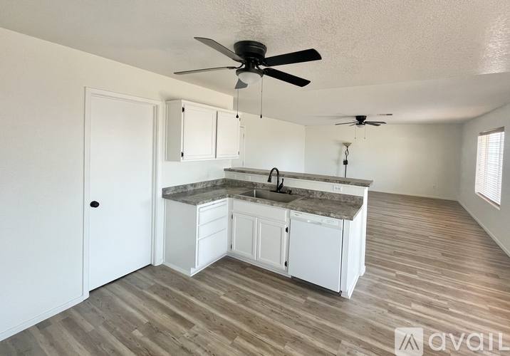 6398 E 42nd Lane, Yuma, AZ 85365 - House for Rent - Image 3