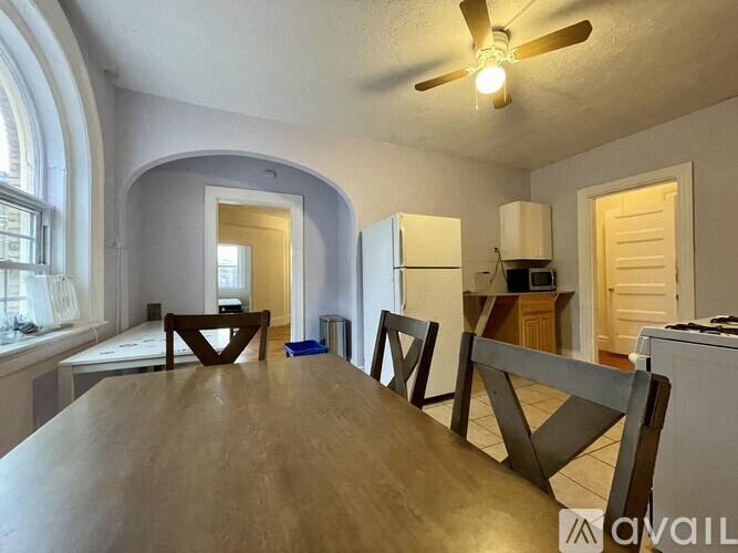 186 Naples Rd #3, Brookline, MA 02446 - Apartment for Rent - Image 3