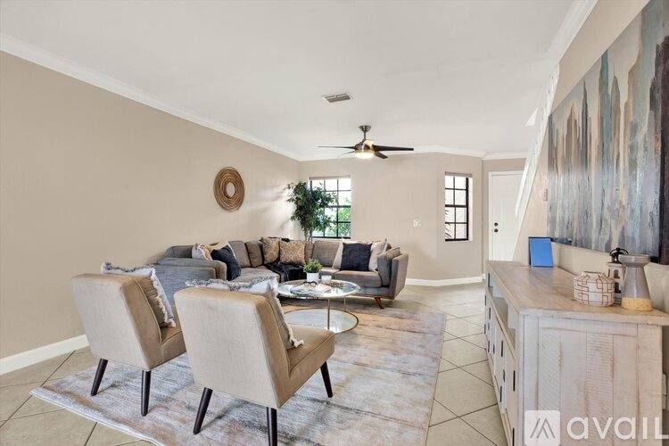 10416 Saint Tropez Place, Tampa, FL 33615 - Apartment for Rent - Image 3