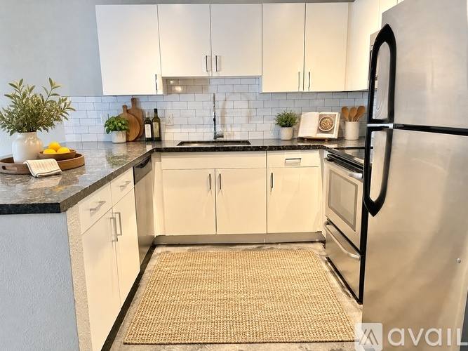 4446 N 36th St #7, Phoenix, AZ 85018 - Apartment for Rent - Image 5