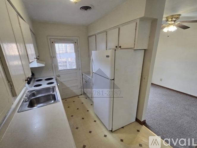 Apartment for rent at 1902 16th St, Middle Floor, Silvis, IL 61282