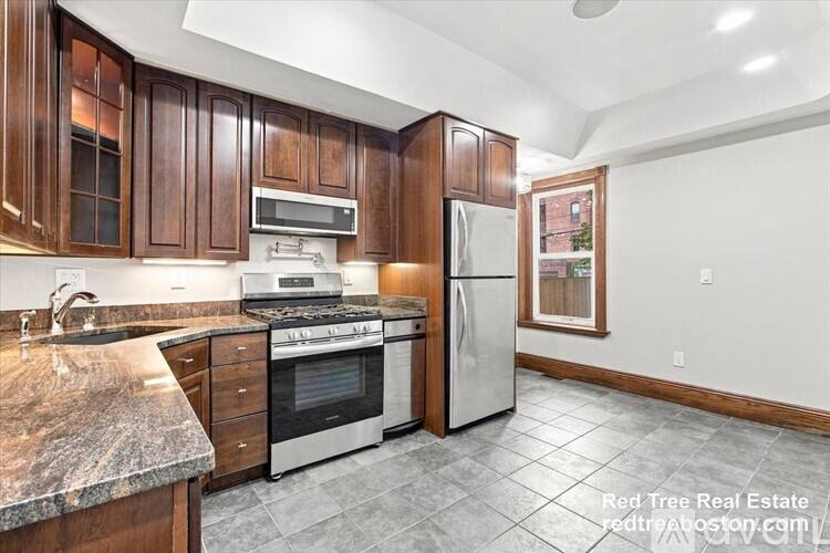 9 Strathmore Rd #2, Brookline, MA 02445 - Apartment for Rent - Image 1