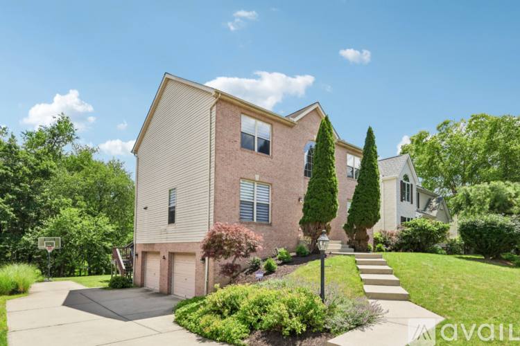 1712 Dawn Dr, Sewickley, PA 15143 - House for Rent - Image 2