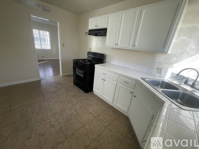 522 W Glenoaks Blvd #B, Glendale, CA 91202 - Apartment for Rent - Image 4