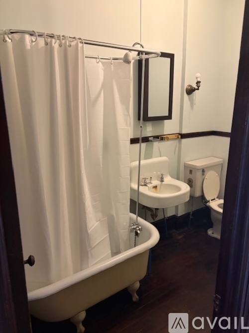 14538 E Jefferson Ave, Detroit, MI 48215 - Apartment for Rent - Image 2