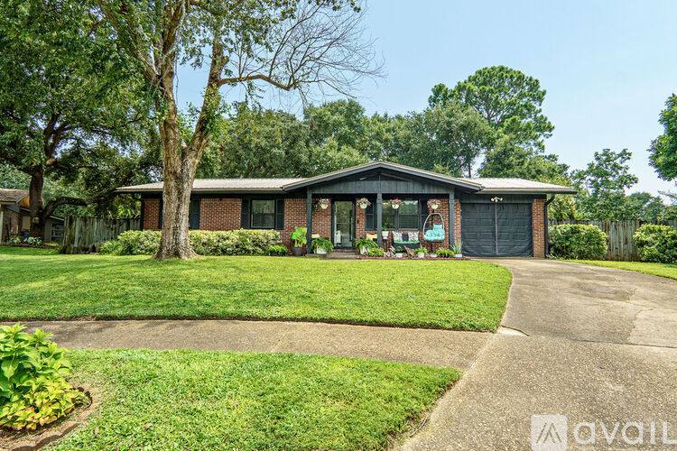 123 Pinewood Terrace, Fort Walton Beach, FL 32548 - House for Rent - Image 1