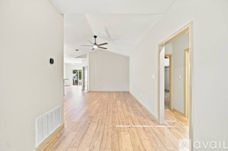 610 2nd St, Destin, FL 32541 - House for Rent - Image 3