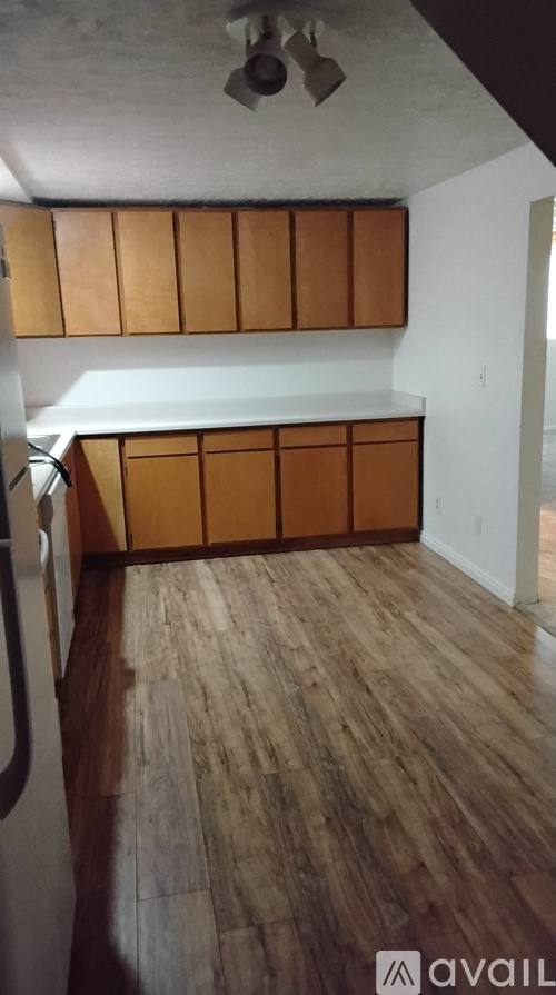 927 E Sego Lily Dr #2, Sandy, UT 84094 - Apartment for Rent - Image 7