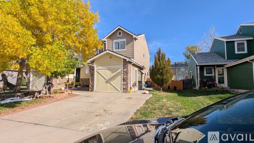 4572 Cornish Way, Denver, CO 80239 - House for Rent