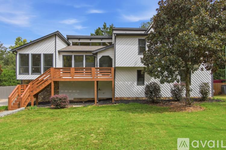 19077 Kemp Rd, Marietta, GA 30066 - House for Rent