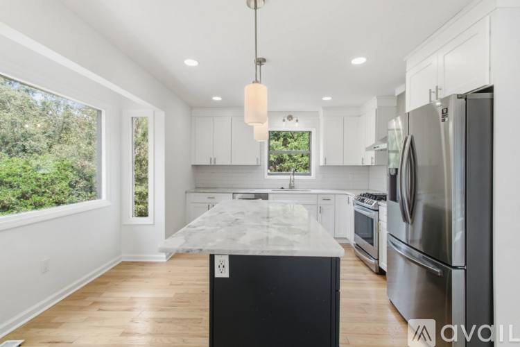 19077 Kemp Rd, Marietta, GA 30066 - House for Rent - Image 3