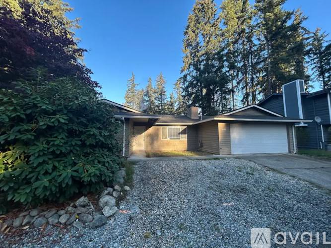 House for rent at 18701 SE 265th St, Kent, WA 98042