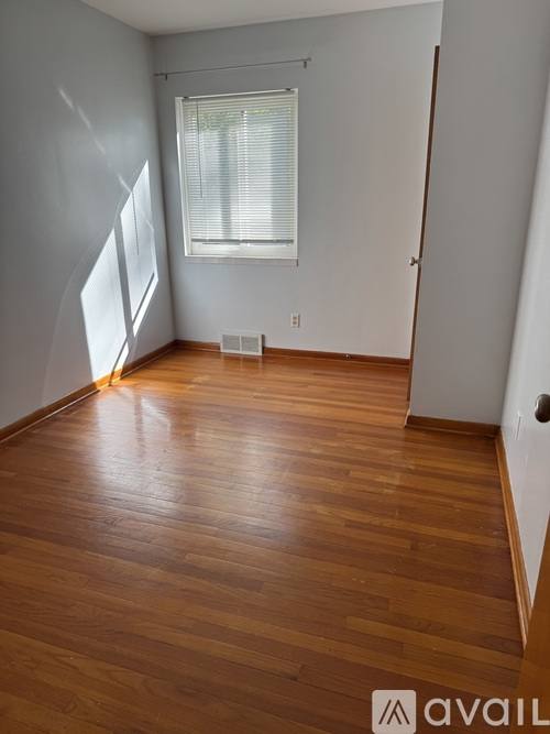 37398 Sharpe Ave, Downstairs Unit, Willoughby, OH 44094 - Apartment for Rent - Image 5