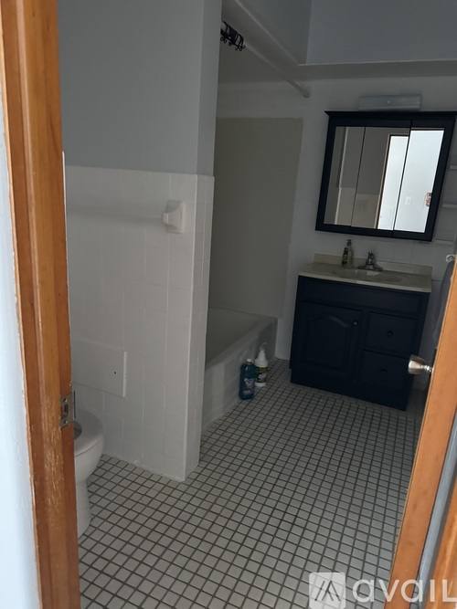 37398 Sharpe Ave, Downstairs Unit, Willoughby, OH 44094 - Apartment for Rent - Image 4