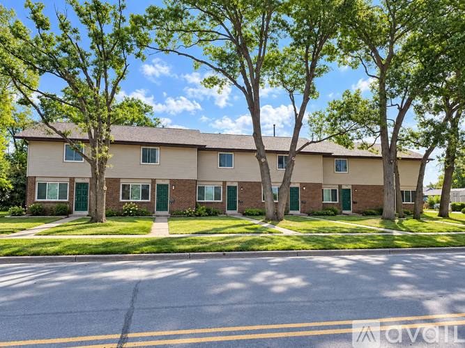 135 N Willson Dr, Altoona, WI 54720 - Townhouse for Rent