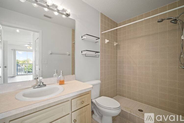 1013 Apollo Beach Blvd #203, Apollo Beach, FL 33572 - Apartment for Rent - Image 8