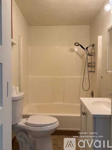 203 Corrin Ave NW, Orting, WA 98360 - House for Rent - Image 8