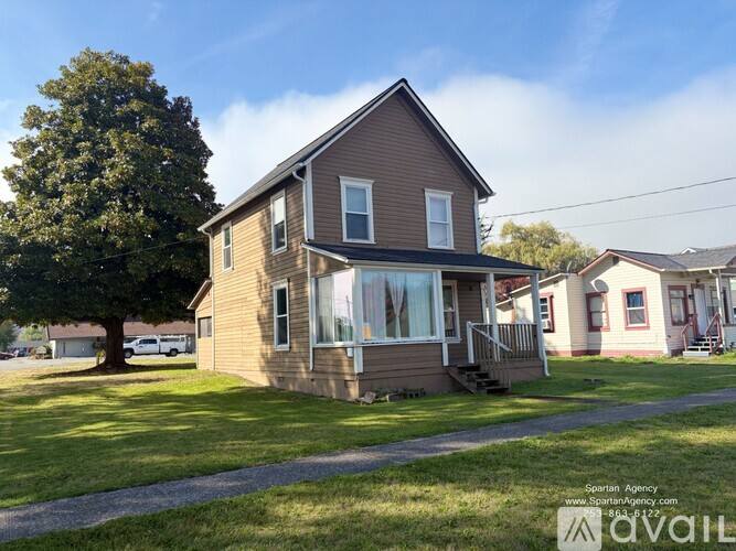 203 Corrin Ave NW, Orting, WA 98360 - House for Rent - Image 2