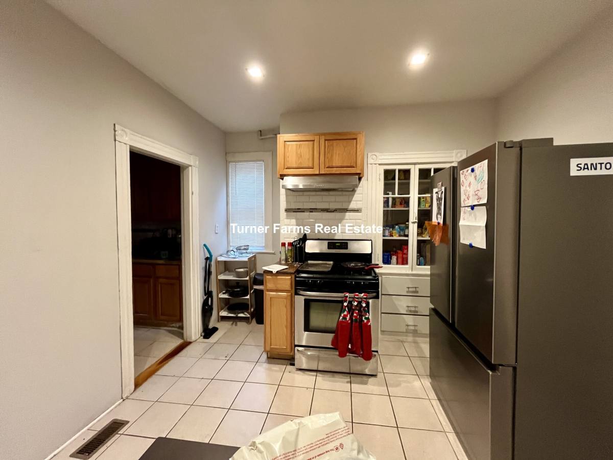 14 Batchelder St #1, Dorchester, MA 02125 - Apartment for Rent - Image 10