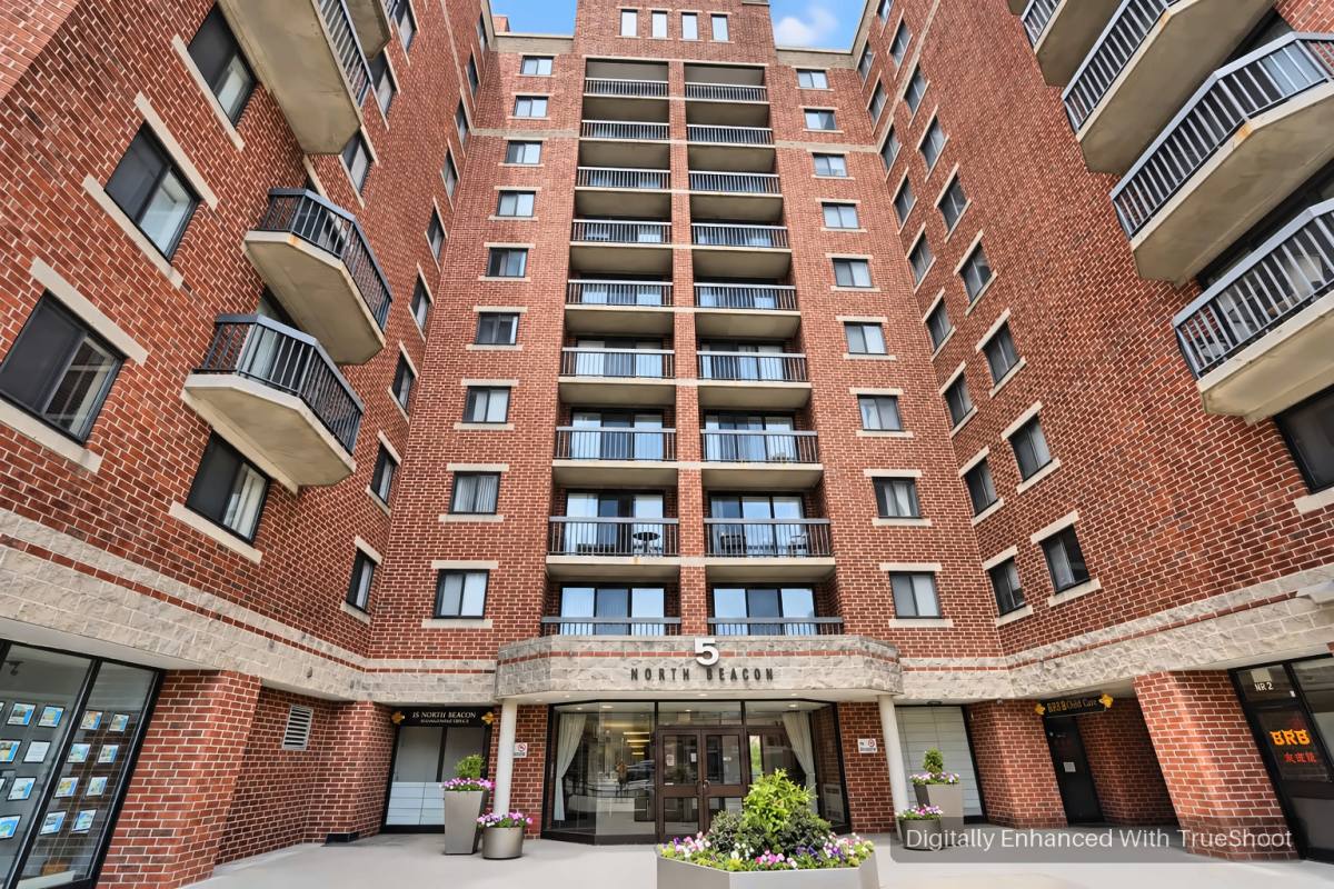 Apartment for rent at 15 N Beacon St #703, Allston, MA 02134