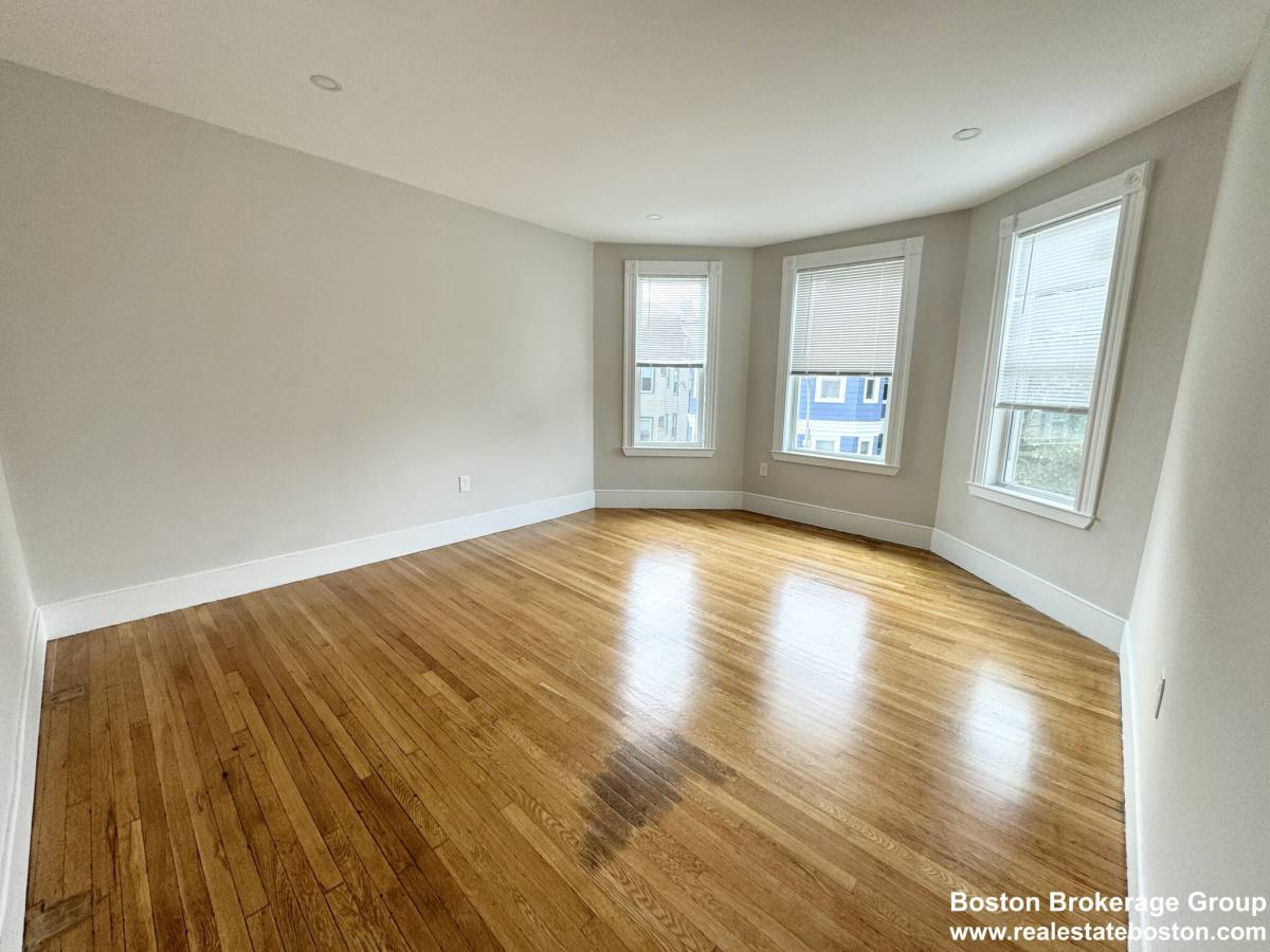 10 Pond St #3, Dorchester, MA 02125 - Apartment for Rent - Image 2