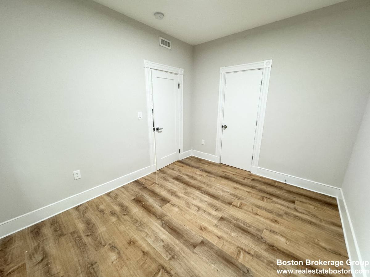 10 Pond St #3, Dorchester, MA 02125 - Apartment for Rent - Image 6