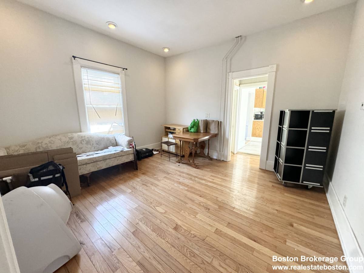 28 Sumner St, Dorchester, MA 02125 - Apartment for Rent - Image 2