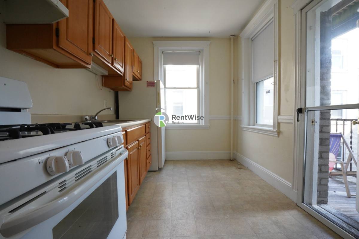 135 Washington St #47, Brighton, MA 02135 - Apartment for Rent - Image 4