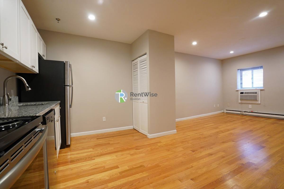 1200 Commonwealth Ave #21, Allston, MA 02134 - Apartment for Rent - Image 6