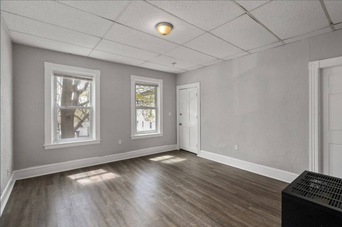 34 Esther St #1, Worcester, MA 01607 - Apartment for Rent - Image 4