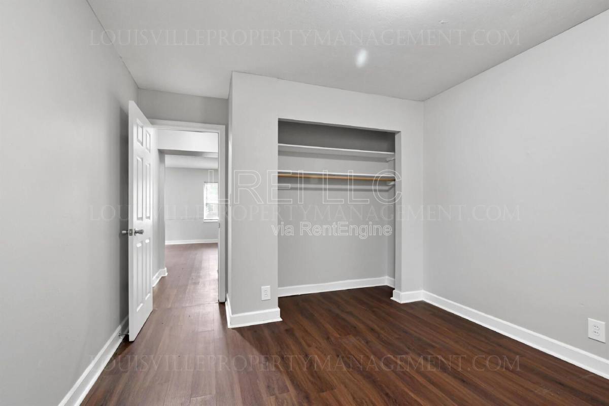 8801 Malvern Hill Rd #2, Louisville, KY 40242 - Apartment for Rent - Image 11