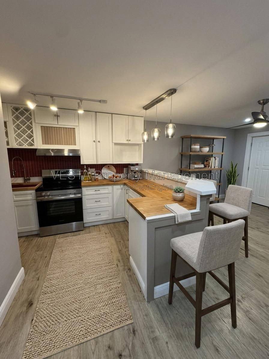 Apartment for rent at 213 N Kent St, Winchester, VA 22601
