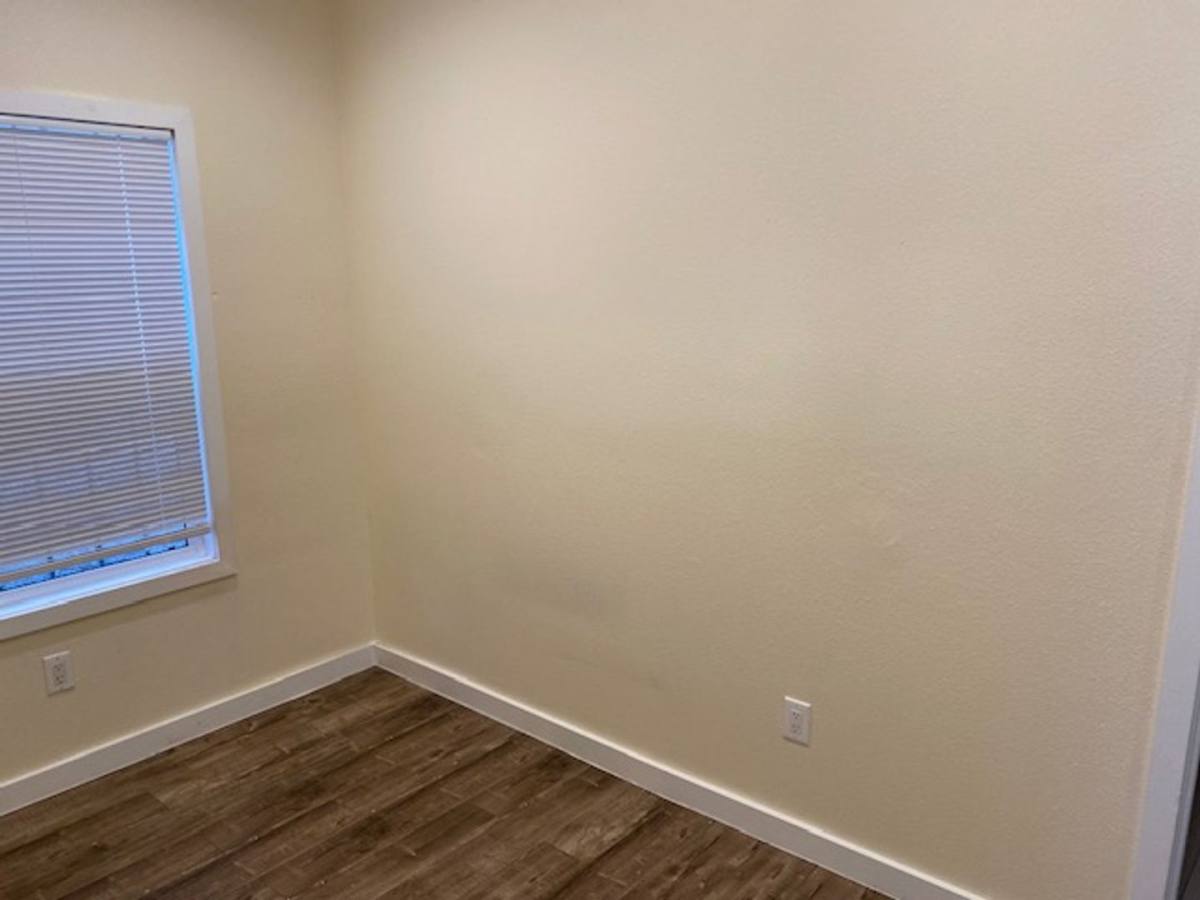 327 W 45th St #2A, Los Angeles, CA 90037 - Apartment for Rent - Image 4