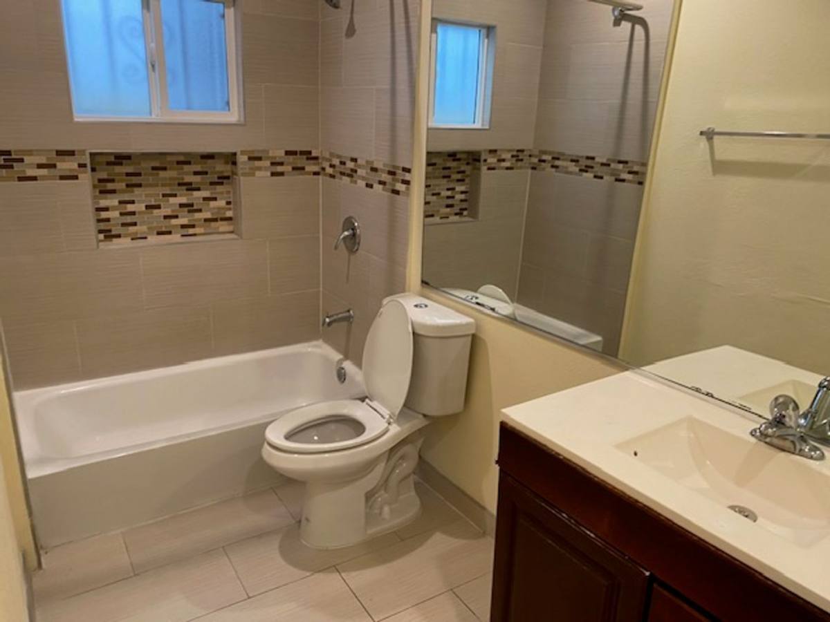 327 W 45th St #2A, Los Angeles, CA 90037 - Apartment for Rent - Image 5