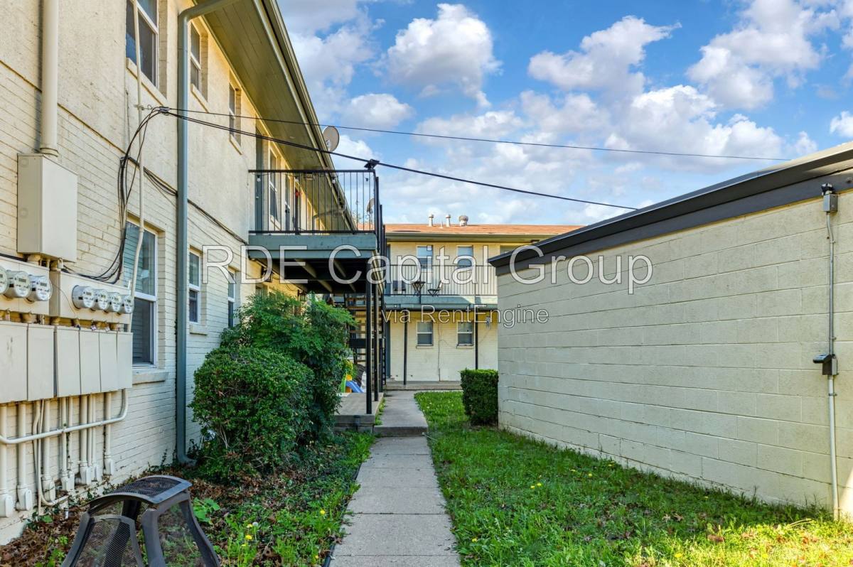 4738 El Campo Ave #7, Fort Worth, TX 76107 - Apartment for Rent - Image 13