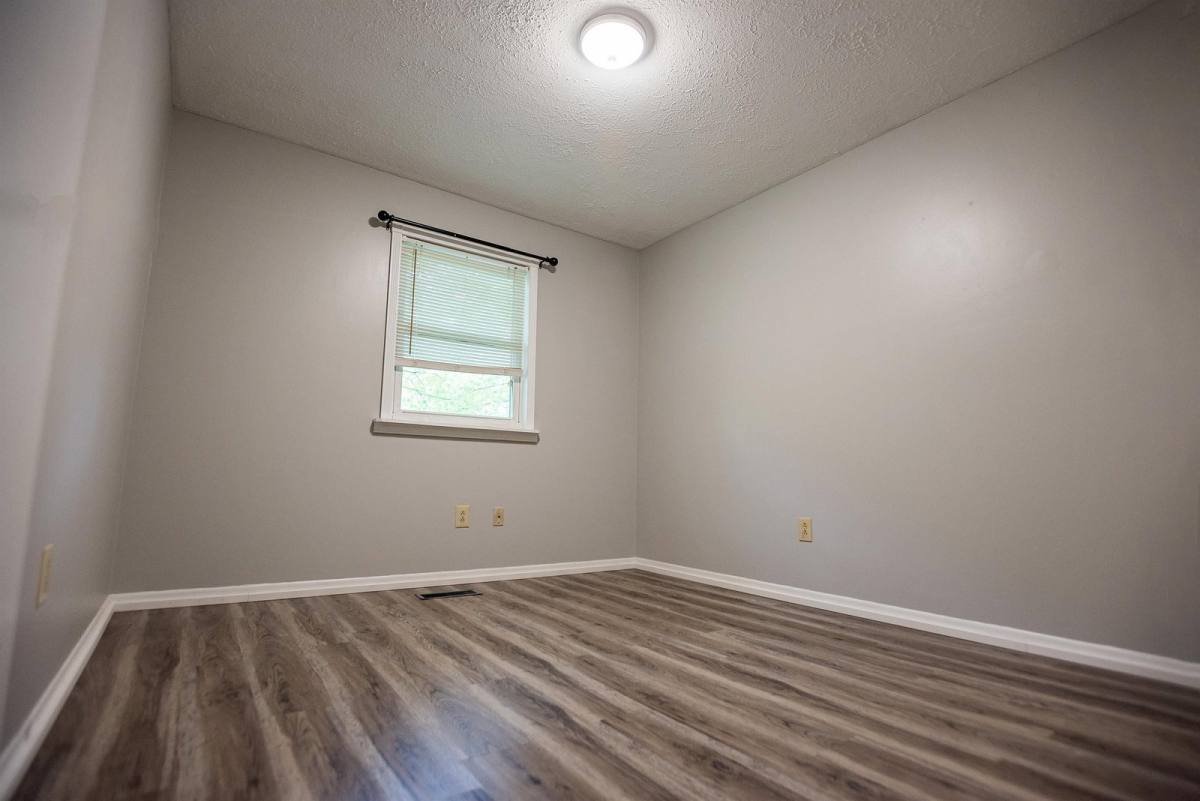 17 Byard St, Athens, OH 45701 - Apartment for Rent - Image 4