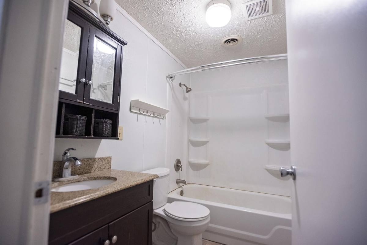 17 Byard St, Athens, OH 45701 - Apartment for Rent - Image 6