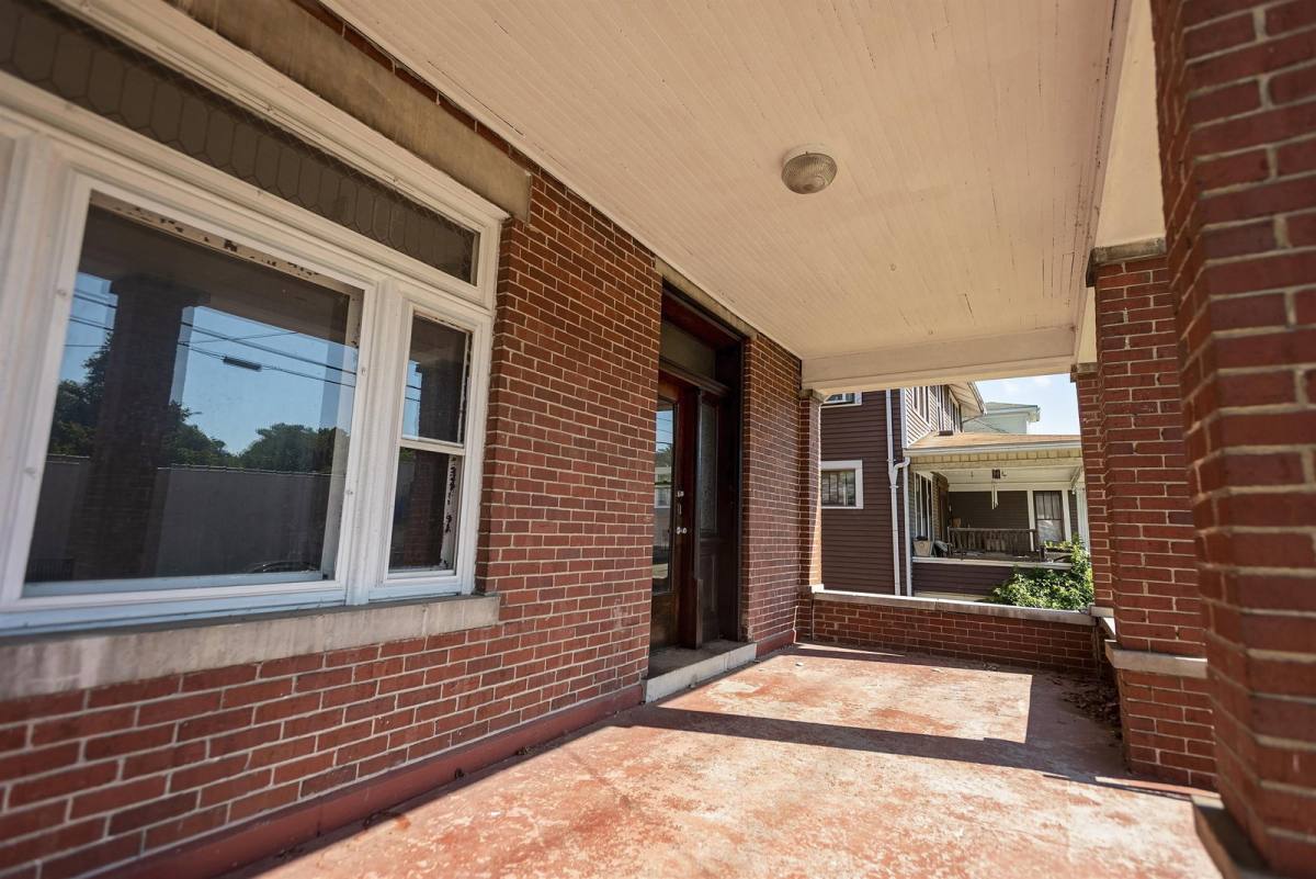169 N Lancaster St, Athens, OH 45701 - Apartment for Rent - Image 2