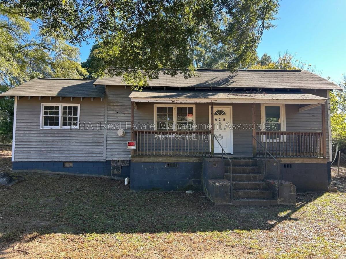 920 N 9th St, Griffin, GA 30223 - Apartment for Rent