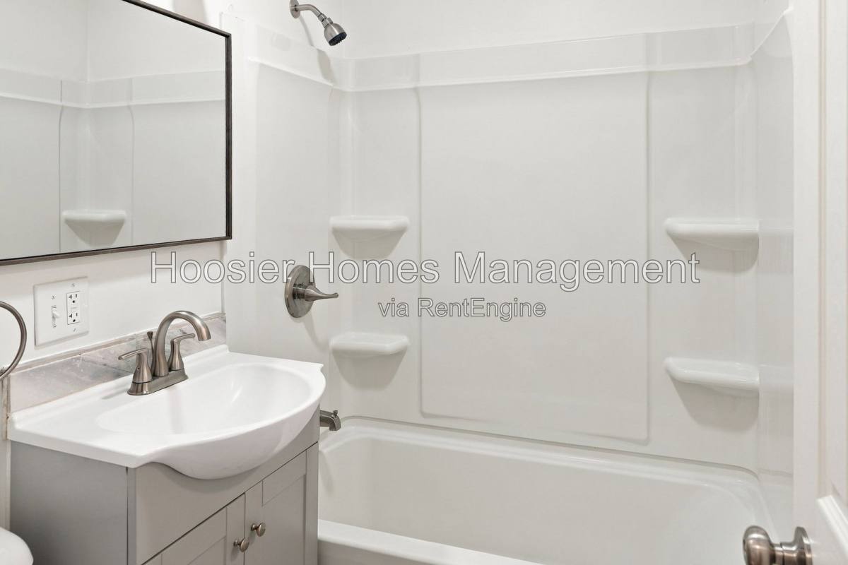 521 S 4th Ave, Beech Grove, IN 46107 - House for Rent - Image 9