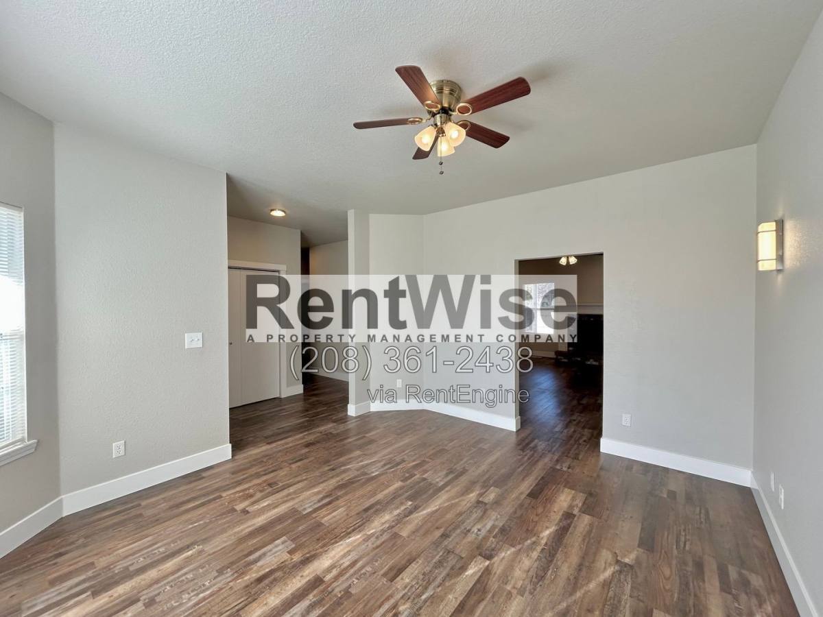 1320 E Peacock St, Meridian, ID 83642 - House for Rent - Image 3