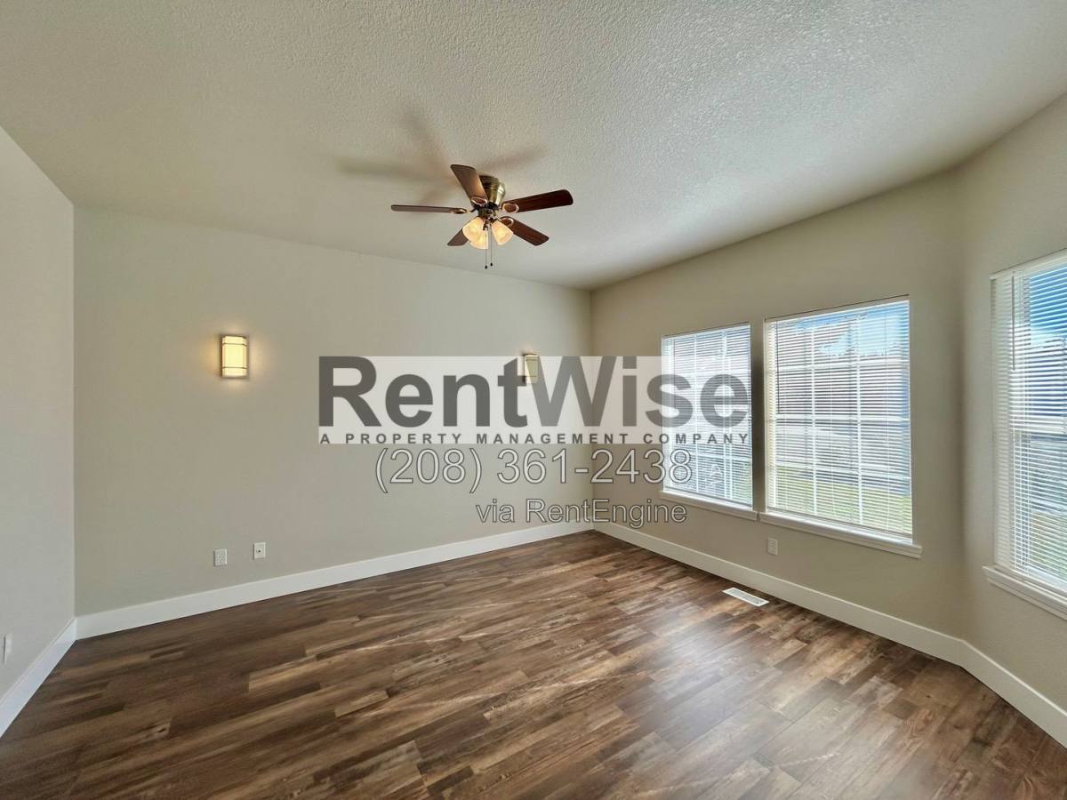1320 E Peacock St, Meridian, ID 83642 - House for Rent - Image 4