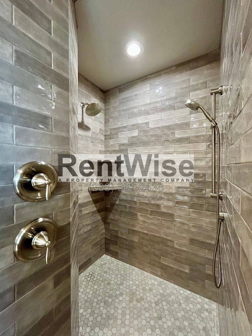 1320 E Peacock St, Meridian, ID 83642 - House for Rent - Image 14