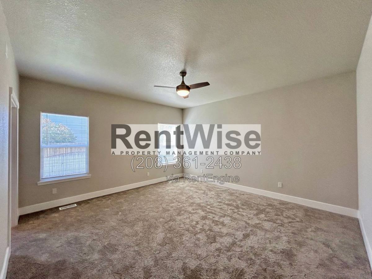 1320 E Peacock St, Meridian, ID 83642 - House for Rent - Image 12