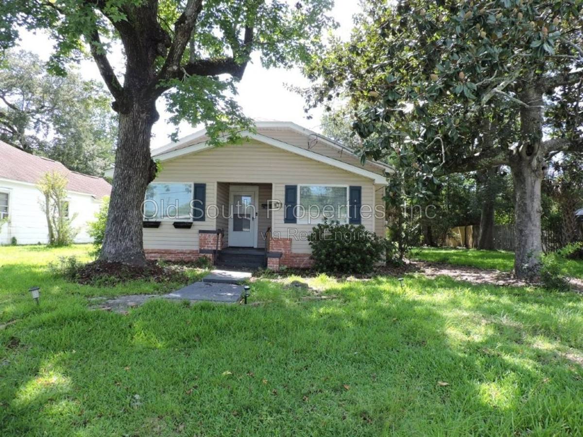 House for rent at 2603 N 16th Ave, Pensacola, FL 32503