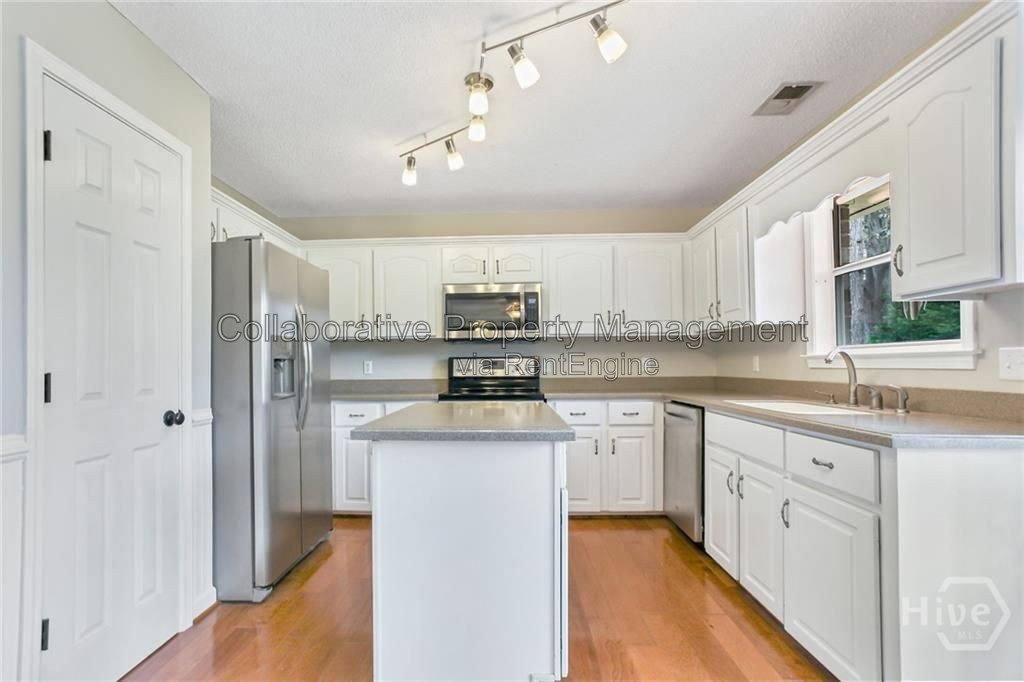 106 Waters Cove, Richmond Hill, GA 31324 - House for Rent - Image 11
