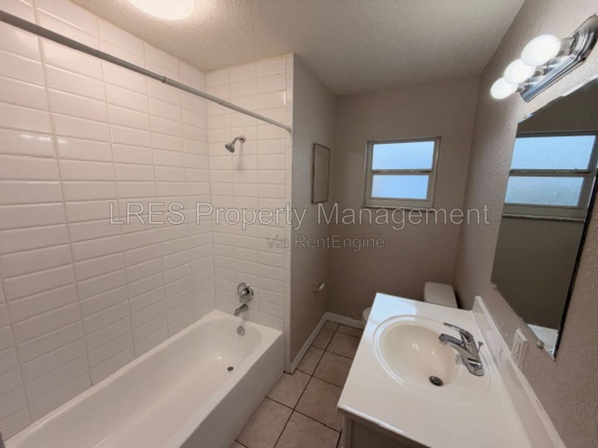 2850 Hertha Ave, Orlando, FL 32826 - House for Rent - Image 5