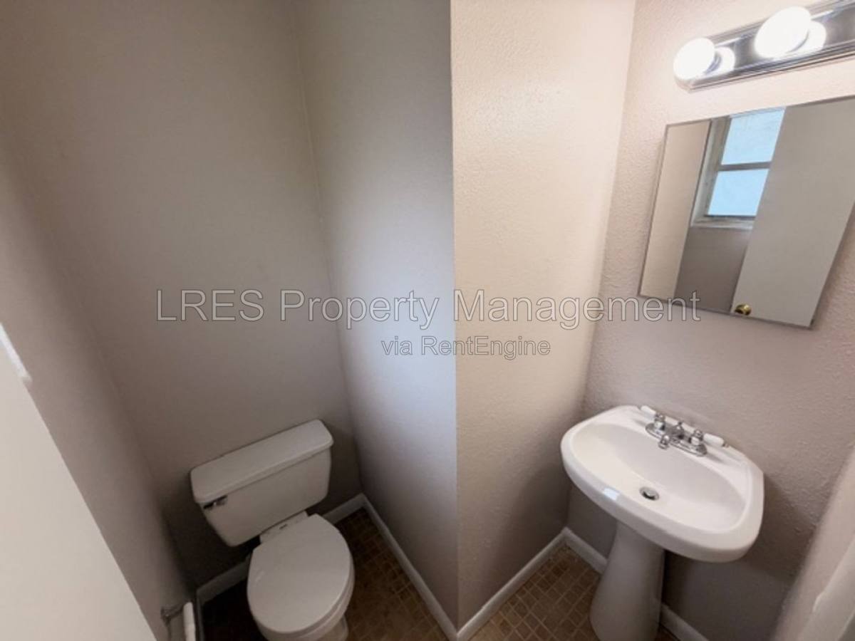 2850 Hertha Ave, Orlando, FL 32826 - House for Rent - Image 13
