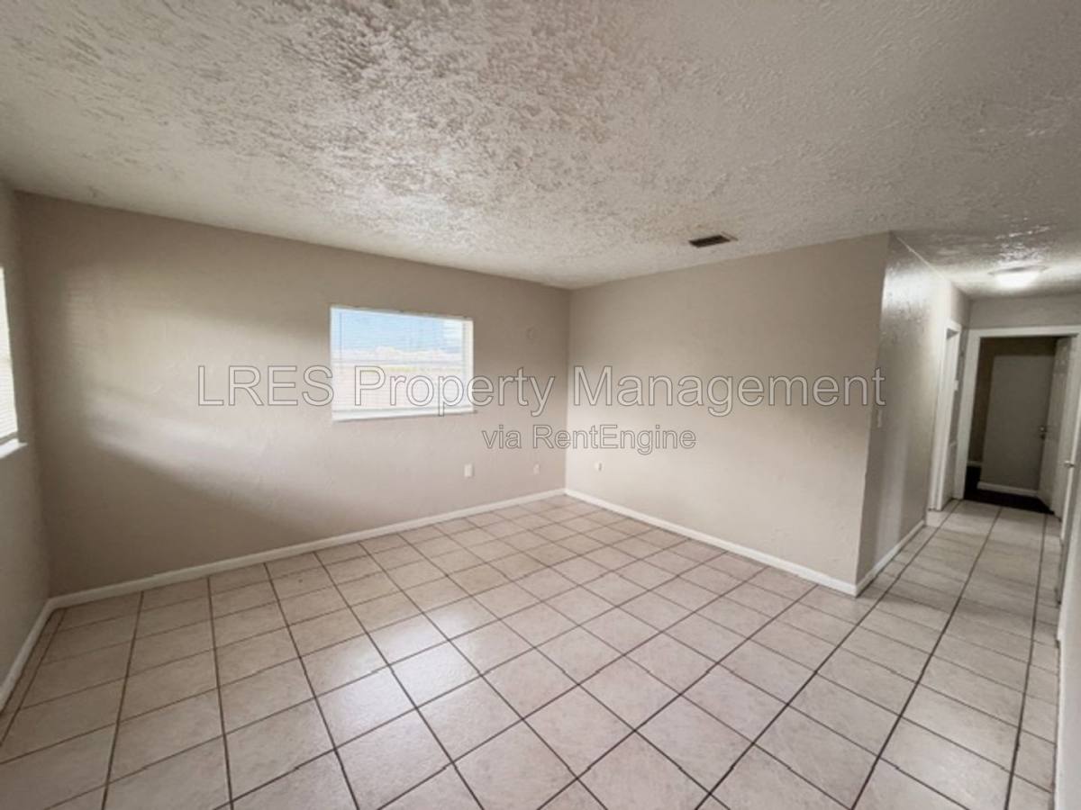 2850 Hertha Ave, Orlando, FL 32826 - House for Rent - Image 3