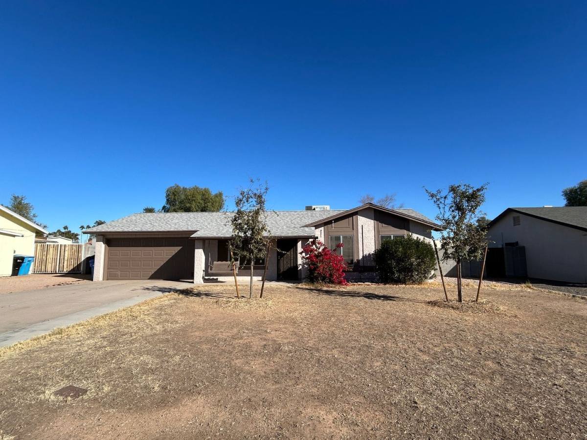 House for rent at 14409 N 45th Ave, Glendale, AZ 85306